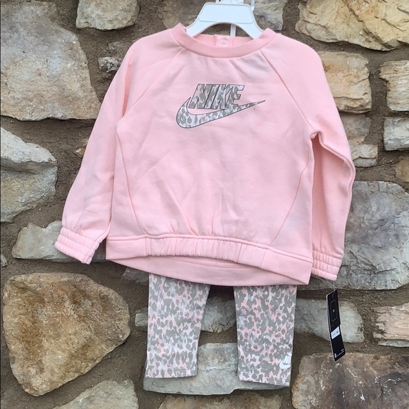 Nike 2 Piece Set 24 Months Pink Cheetah 